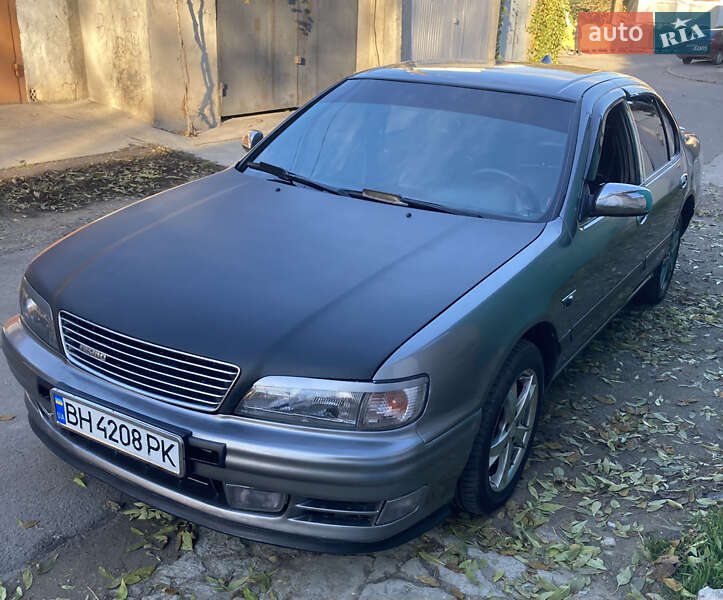 Седан Nissan Maxima 1996 в Одесі