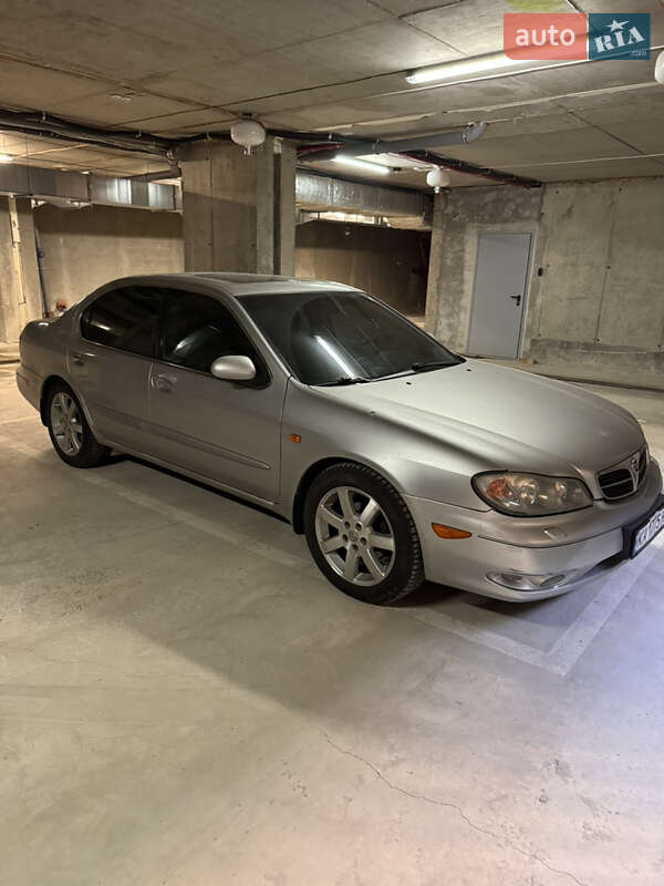 Седан Nissan Maxima 2003 в Львове