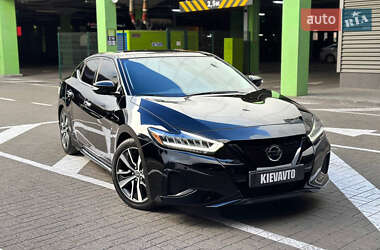 Седан Nissan Maxima 2019 в Києві
