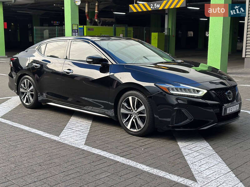 Седан Nissan Maxima 2019 в Киеве
