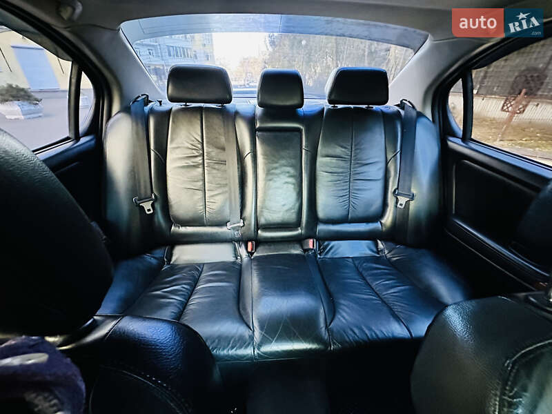 Седан Nissan Maxima 2003 в Одесі