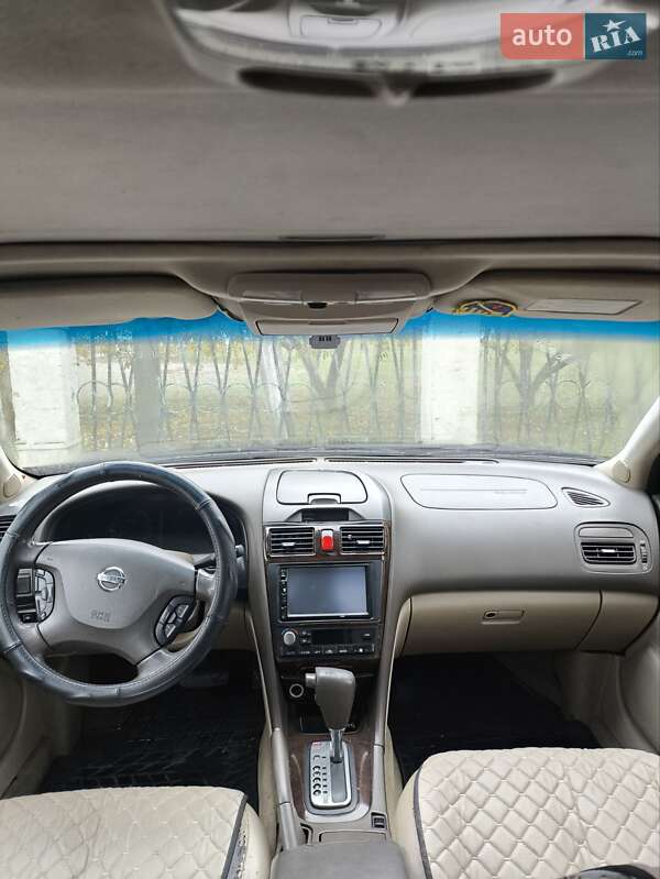 Седан Nissan Maxima 2004 в Днепре