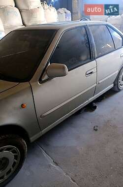 Седан Nissan Maxima 1990 в Одессе