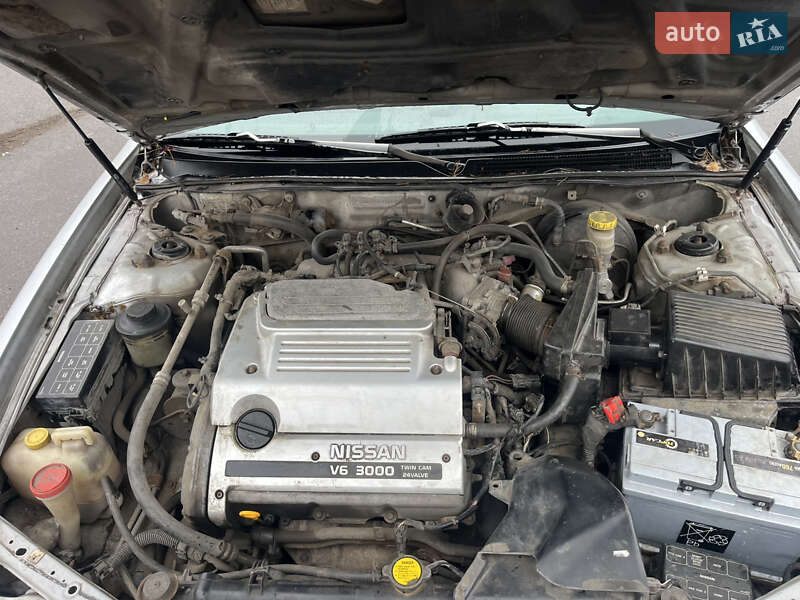 Седан Nissan Maxima 1997 в Литине