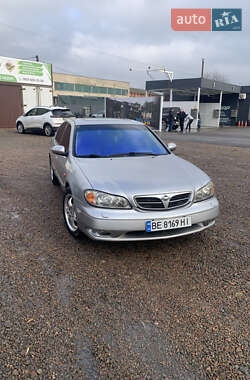 Седан Nissan Maxima 2004 в Первомайске