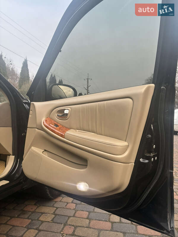 Седан Nissan Maxima 2003 в Рівному