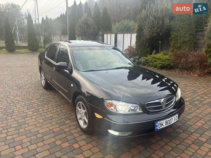 Седан Nissan Maxima 2003 в Рівному