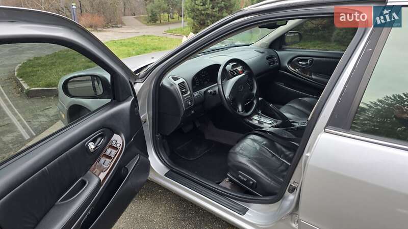 Седан Nissan Maxima 2002 в Житомире