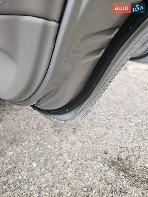 Седан Nissan Maxima 2003 в Запоріжжі