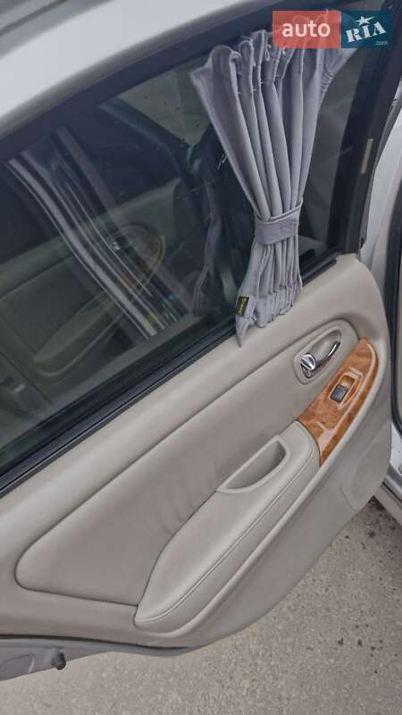 Седан Nissan Maxima 2004 в Одессе