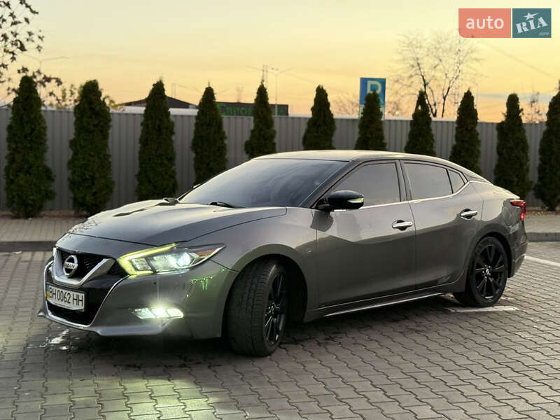 Седан Nissan Maxima 2017 в Одессе