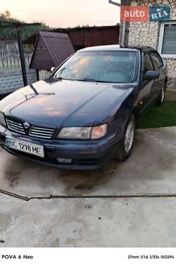 Седан Nissan Maxima 1999 в Рава-Русской