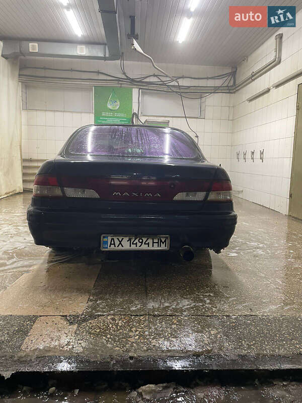 Седан Nissan Maxima 1997 в Чугуеве фото 5 Седан Nissan Maxima 1997 в Чугуеве