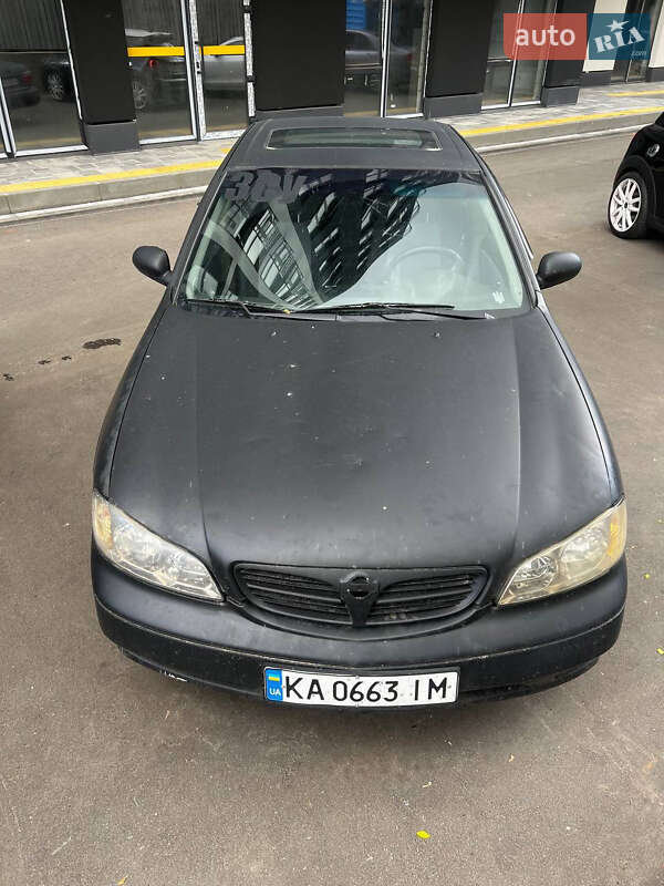 Седан Nissan Maxima 2002 в Києві