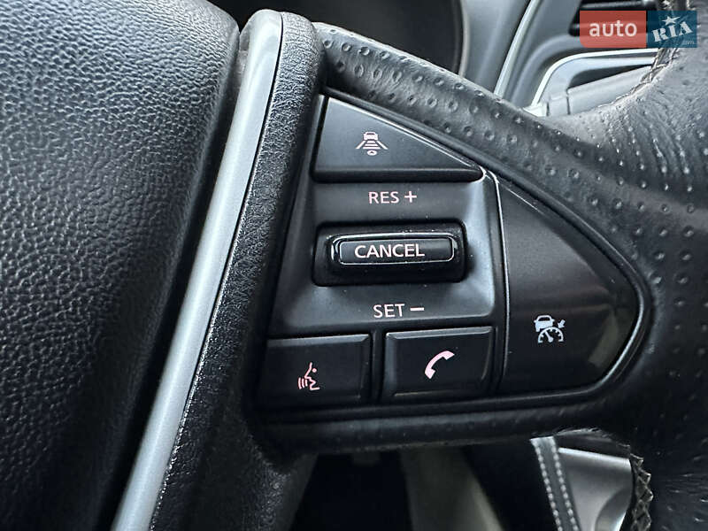 Седан Nissan Maxima 2016 в Одесі