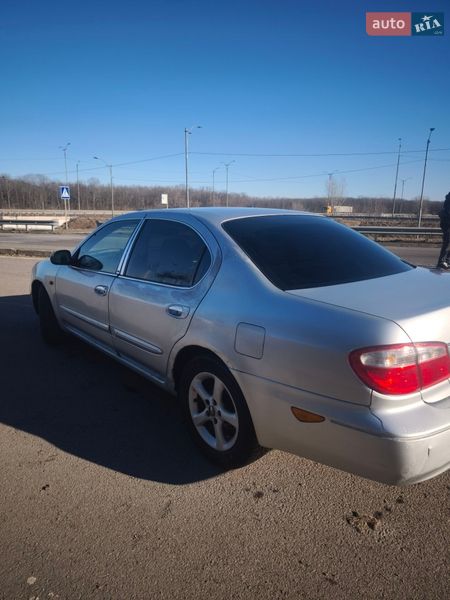 Седан Nissan Maxima 2001 в Умани