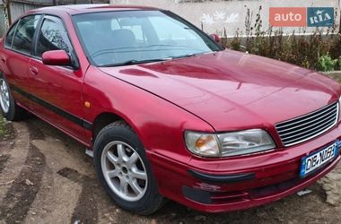 Седан Nissan Maxima 1996 в Саврани
