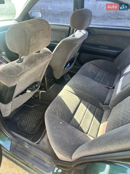 Седан Nissan Maxima 1998 в Одессе