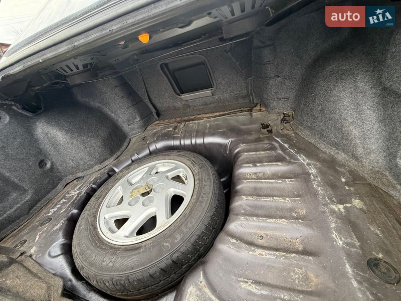 Седан Nissan Maxima 1995 в Одессе