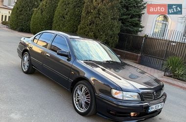 Седан Nissan Maxima 1995 в Одесі
