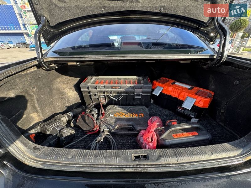 Седан Nissan Maxima 2001 в Днепре