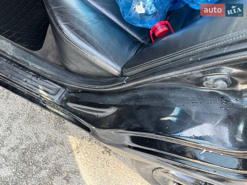 Седан Nissan Maxima 2001 в Днепре