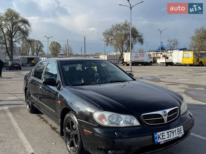 Седан Nissan Maxima 2001 в Днепре