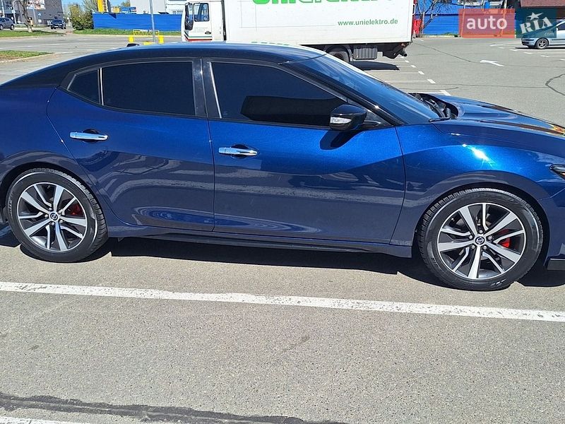 Седан Nissan Maxima 2018 в Борисполе