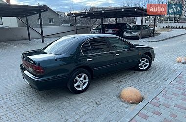 Седан Nissan Maxima 1995 в Одессе