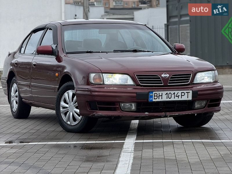 Седан Nissan Maxima 1996 в Одессе