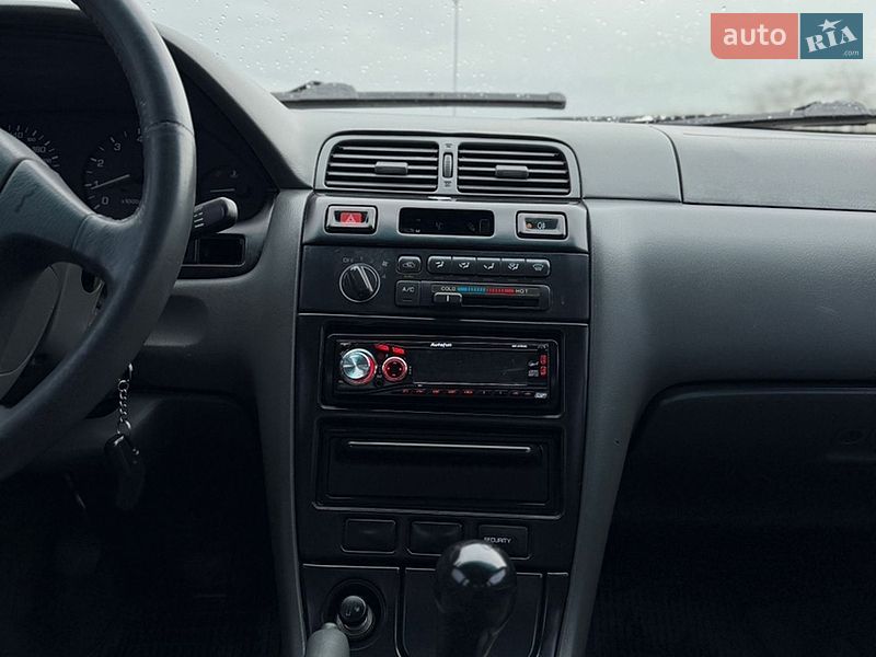 Седан Nissan Maxima 1996 в Одессе