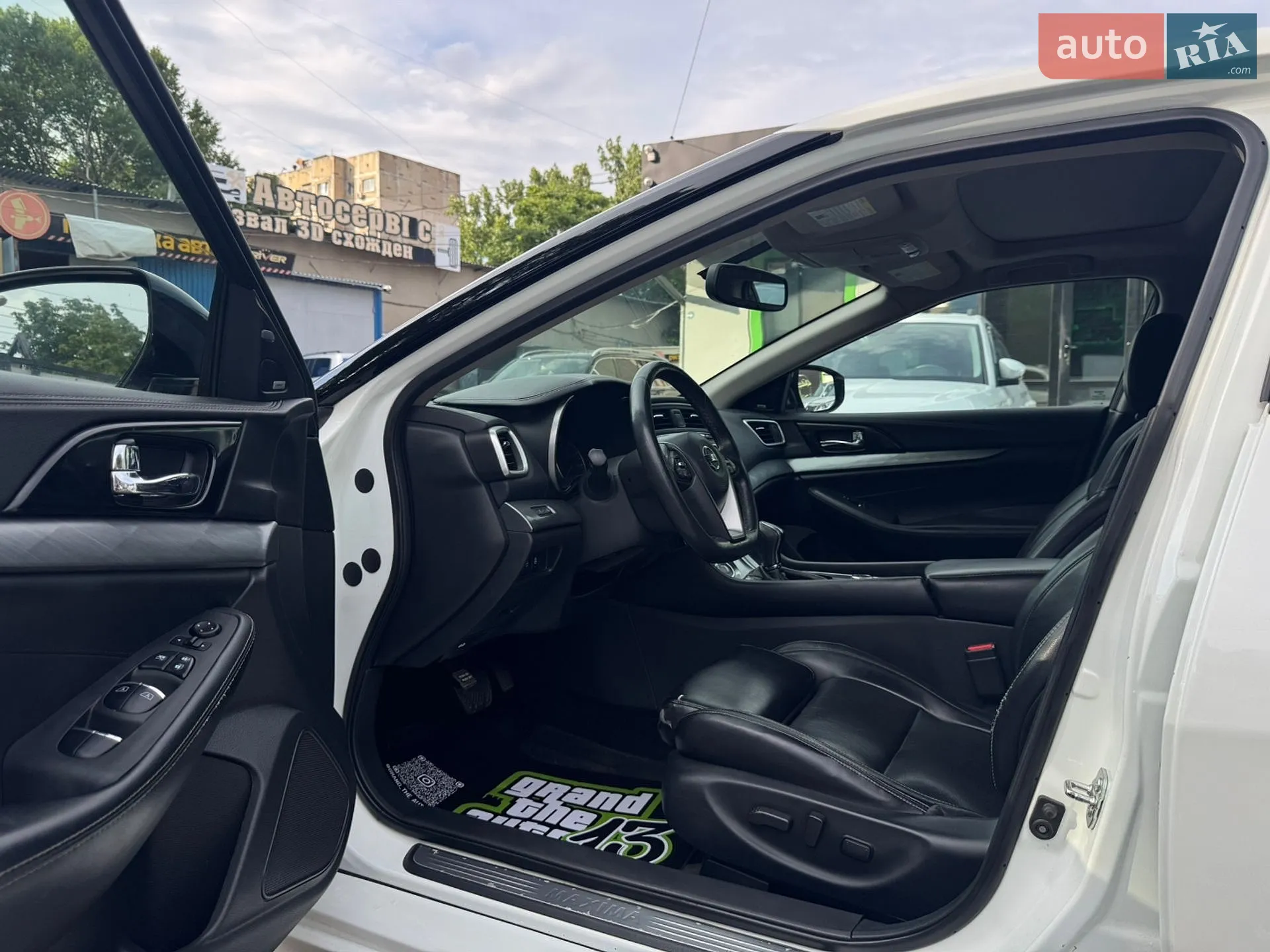2017 Nissan Maxima - мініатюра 9
