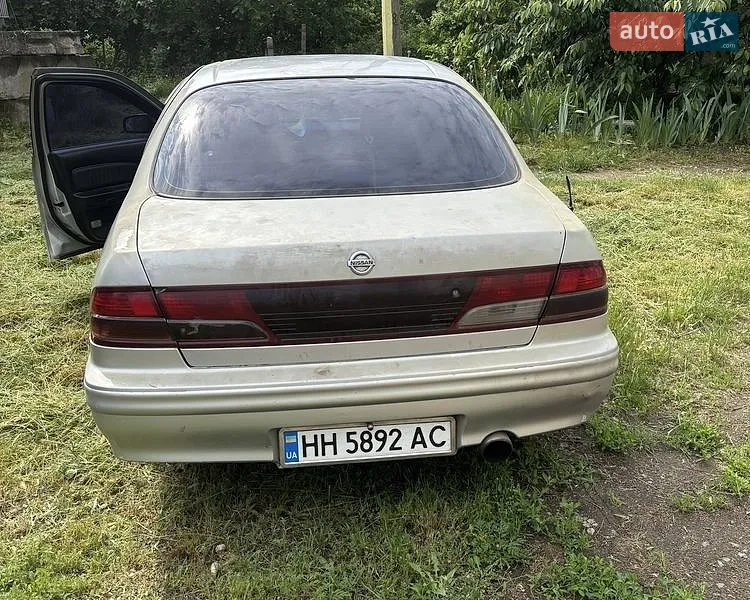 Nissan Maxima 2000