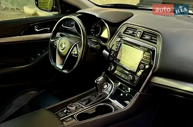 Nissan Maxima 2016