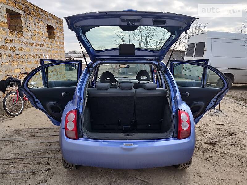 Хетчбек Nissan Micra 2004 в Києві