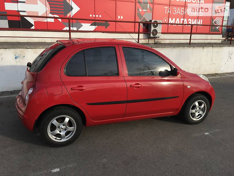 Хетчбек Nissan Micra 2006 в 