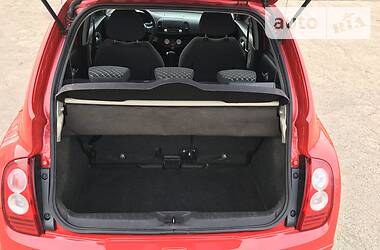 Хетчбек Nissan Micra 2006 в 