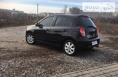 Хэтчбек Nissan Micra 2015 в Киеве