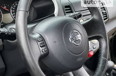 Хэтчбек Nissan Micra 2006 в 