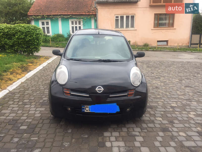 Хэтчбек Nissan Micra 2003 в Черновцах