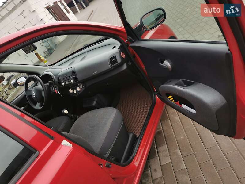 Хетчбек Nissan Micra 2006 в Рівному