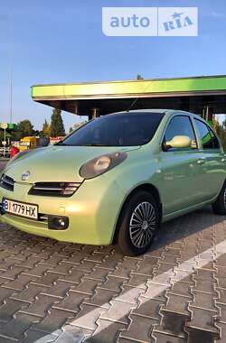 Хэтчбек Nissan Micra 2005 в 