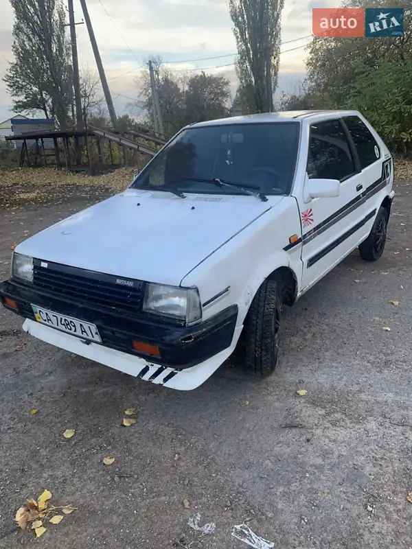 Хэтчбек Nissan Micra 1986 в 