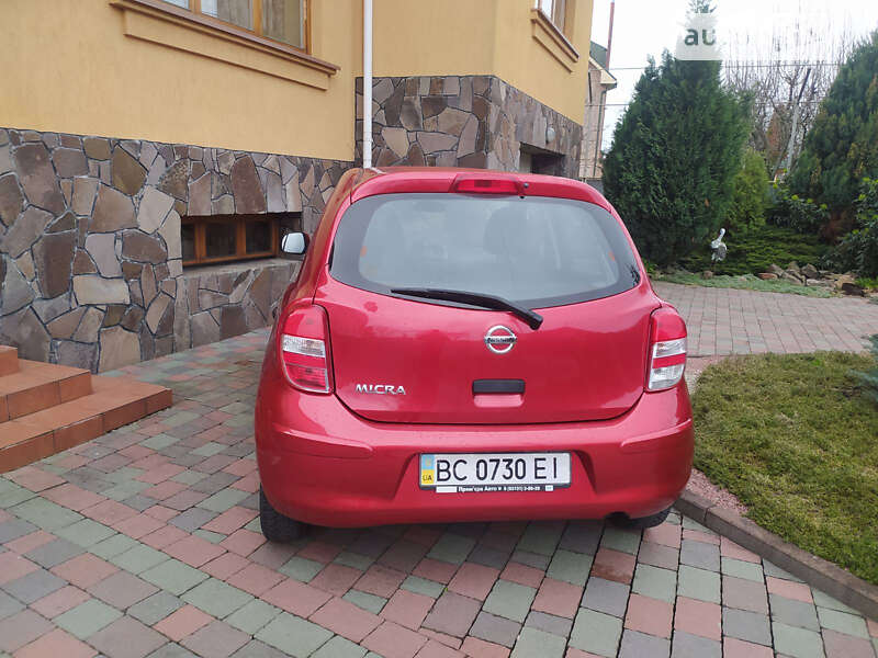 Хэтчбек Nissan Micra 2014 в Мукачево