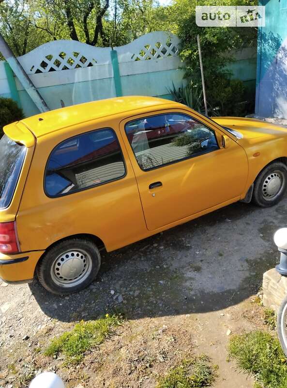 Хетчбек Nissan Micra 2000 в Коломиї