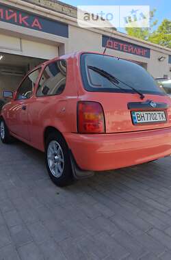 Хэтчбек Nissan Micra 1998 в Одессе