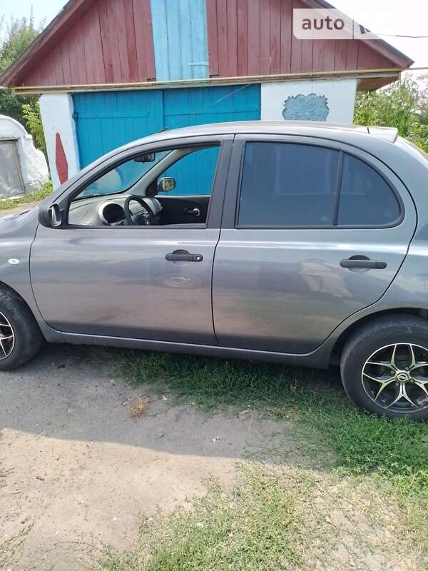 Хетчбек Nissan Micra 2009 в Старій Синяві
