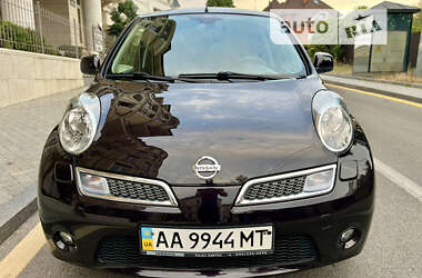 Хэтчбек Nissan Micra 2010 в Киеве