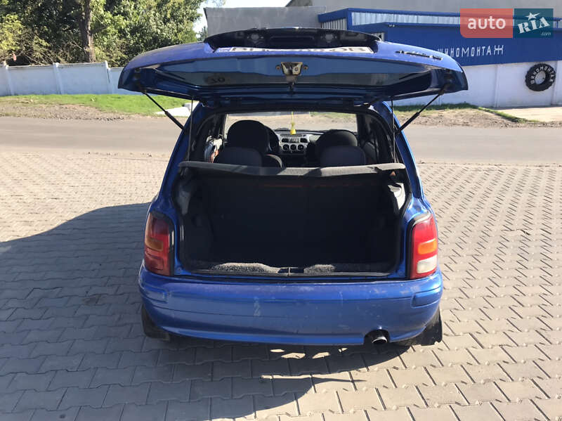 Хэтчбек Nissan Micra 1999 в Тарутине