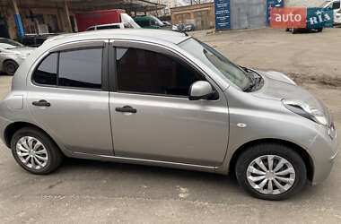 Хэтчбек Nissan Micra 2010 в Черкассах